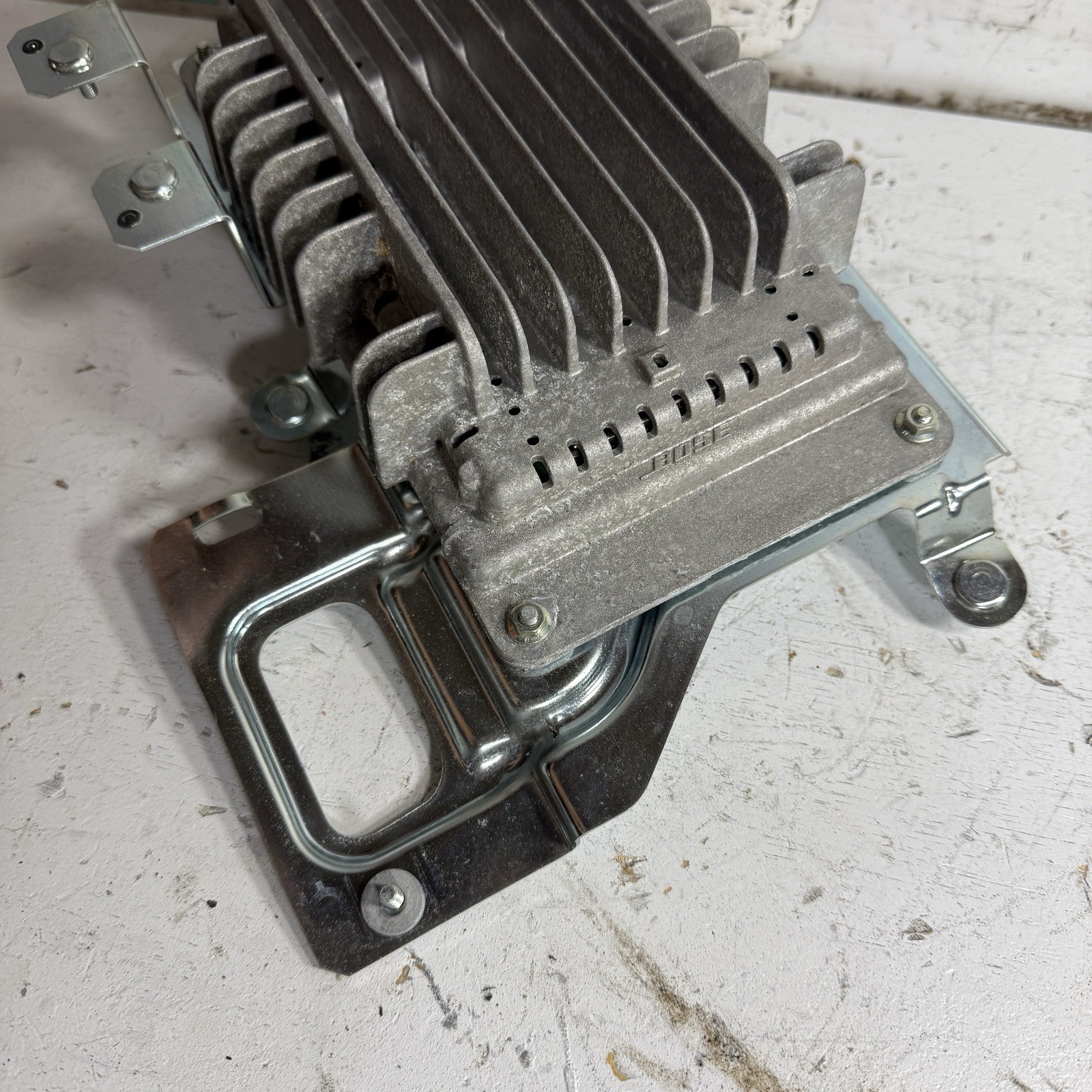 04-08 Maserati Quattroporte BOSE Stereo Amplifier M139 Audio Amp