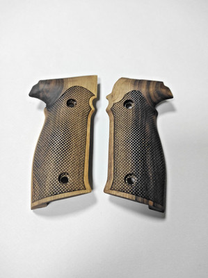 SIG SAUER  P226 WALNUT WOOD GRIPS