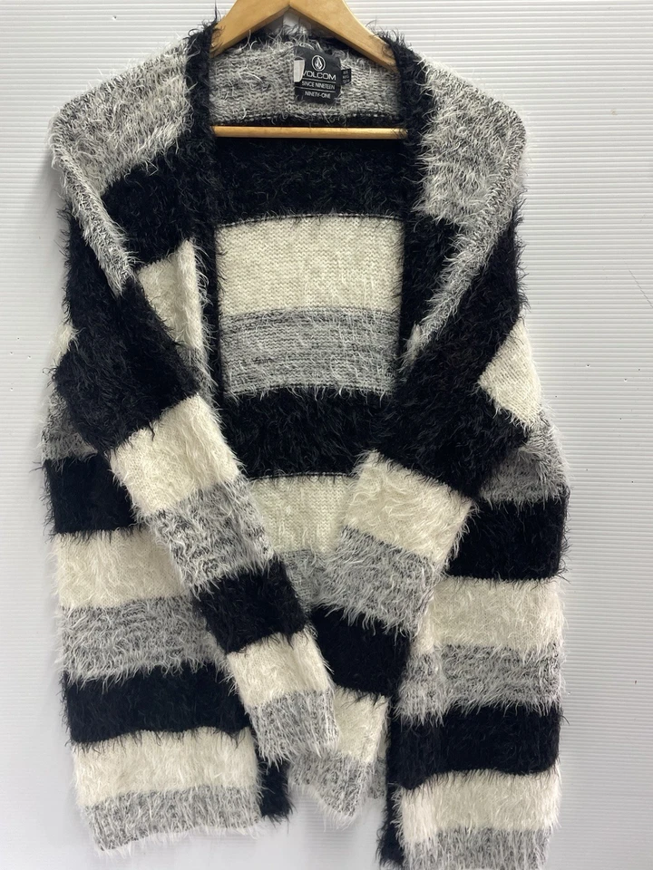 Volcom Women’s Size M - L Black White Geometric Coatigan Jumper Open Wrap Around - Image 2 of 4