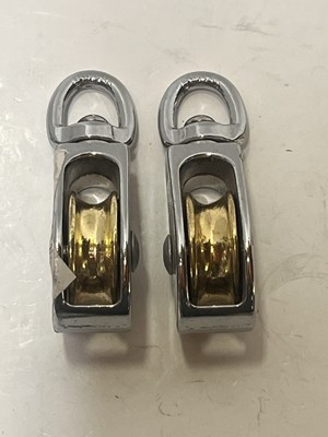 1  Swivel Eye Pulley Chrome Plated 40lb Load  Lot Of 2