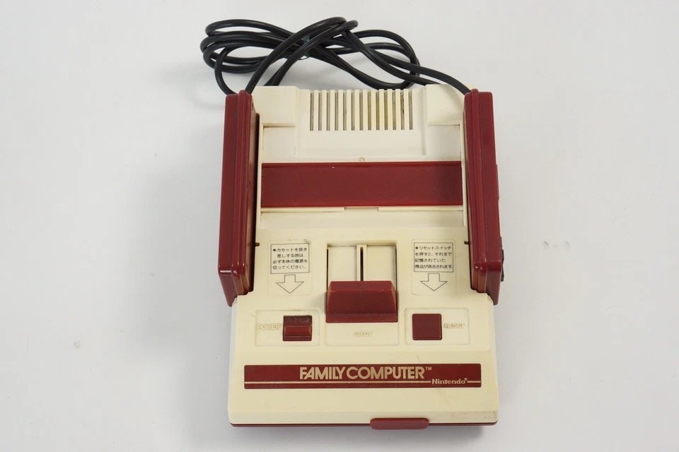 Consola Famicom HVC-001 Juegos Sistema Probado Nintendo Family Computer H8191303 - Imagen 2 de 4