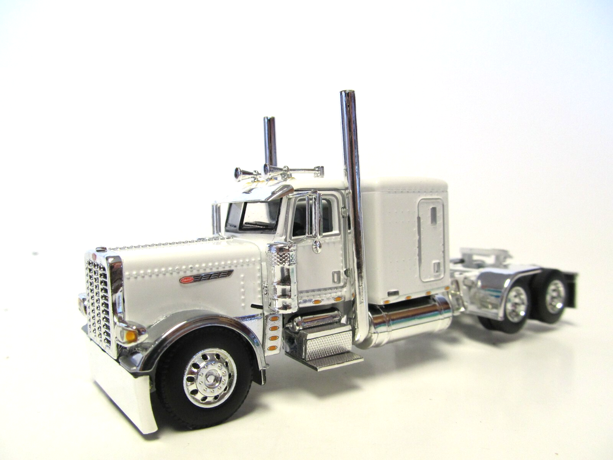 DCP 1/64 SCALE 389 PETERBILT FLAT TOP WHITE, PRIDE & CLASS HOOD
