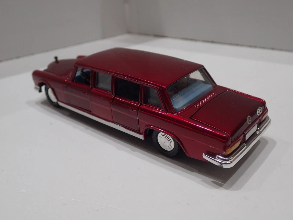DINKY TOYS 128 MERCEDES BENZ 600 SCALA 1:43 CONDIZIONI PARI AL NUOVO (7) - Immagine 4 di 4