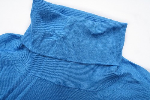 Nuevo con etiquetas Cruciani Azul Liso Seda Cachemira Cuello de Tortuga Ligero XS (EU 46) - Imagen 2 de 6