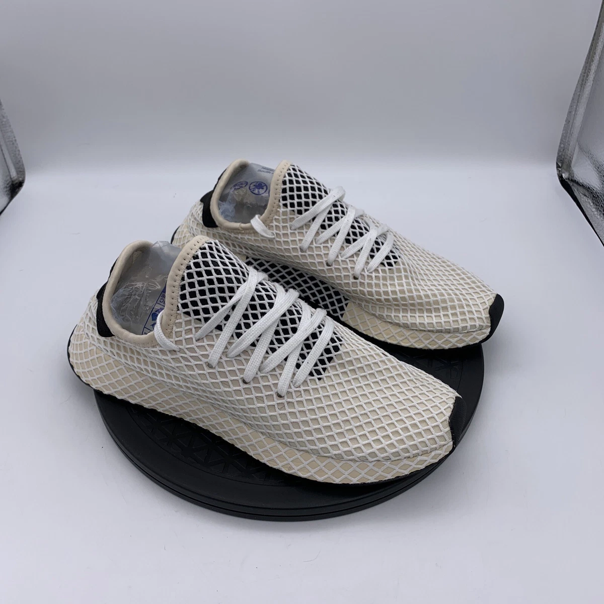 Adidas women s Deerupt Running Shoes Beige CQ2913 Low Top Sneakers