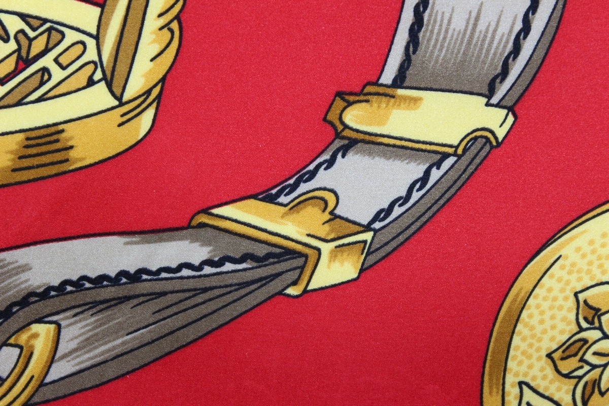 Toujours pour tous les amateurs de foulards Hermès Vintage