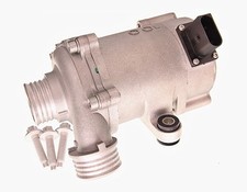 Pompe à eau BMW 2500