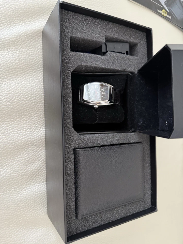 Montres Alison Foto 3 de 4