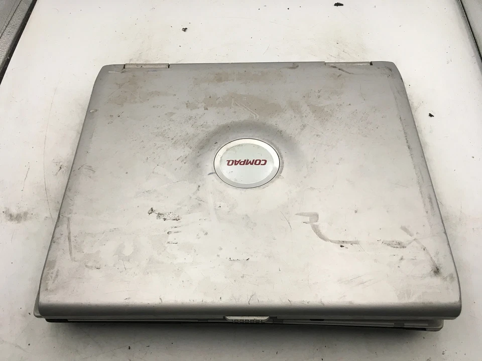 HP PRESARIO 2100 -FOR PARTS/DAMAGED CASE- INTEL PENTIUM 4 - 256MB RAM  -READ- BB - Image 4 of 4