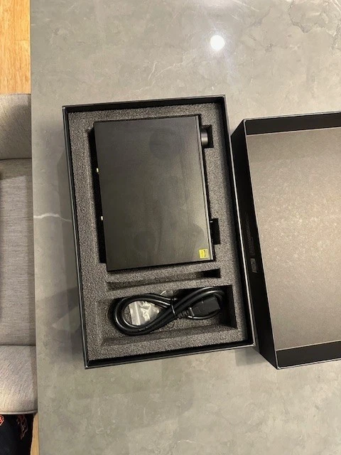 Topping A90 Headphone Amp Rarely used - Image 4 of 4