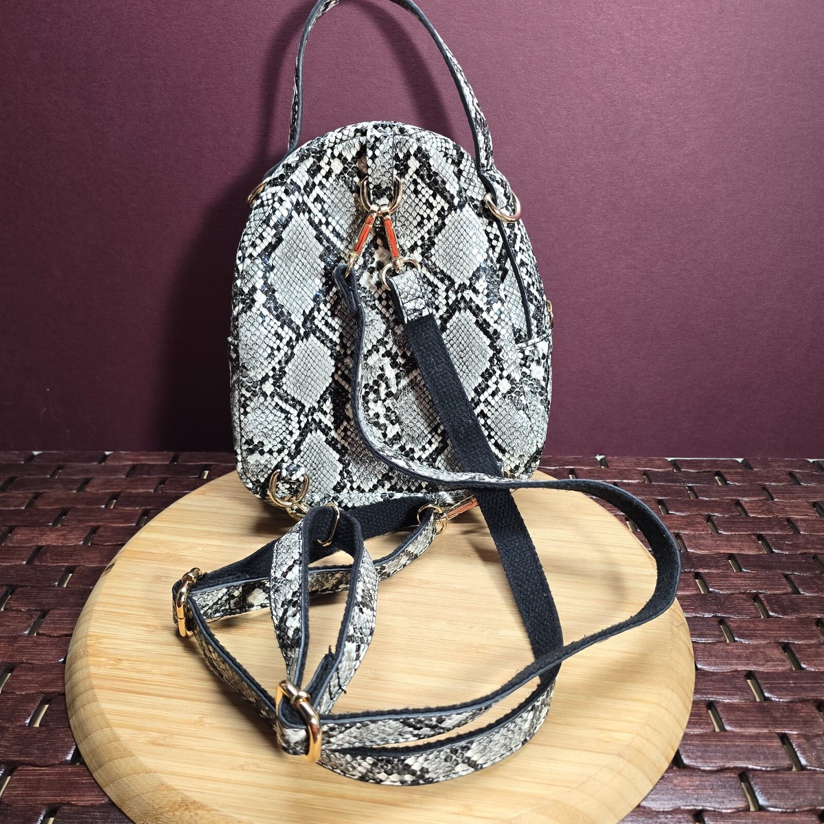 NWOT Urban Expressions Nichole Vegan Snake Print Gray  display picture 2