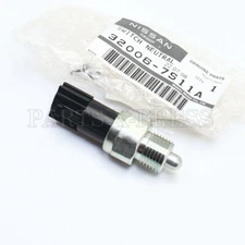 OEM GENUINE NISSAN FRONTIER PATHFINDER NEUTRAL TRANSFER CASE SWITCH 32006-7S11A