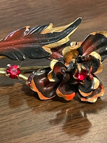 Vintage Brooch Floral Enamel Red Hand Painted Black Rhinestones Gold Tone EUC - Picture 3 of 5