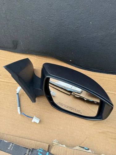 2013-2015 NISSAN SENTRA S 1.8L Right Side View Door Mirror OEM