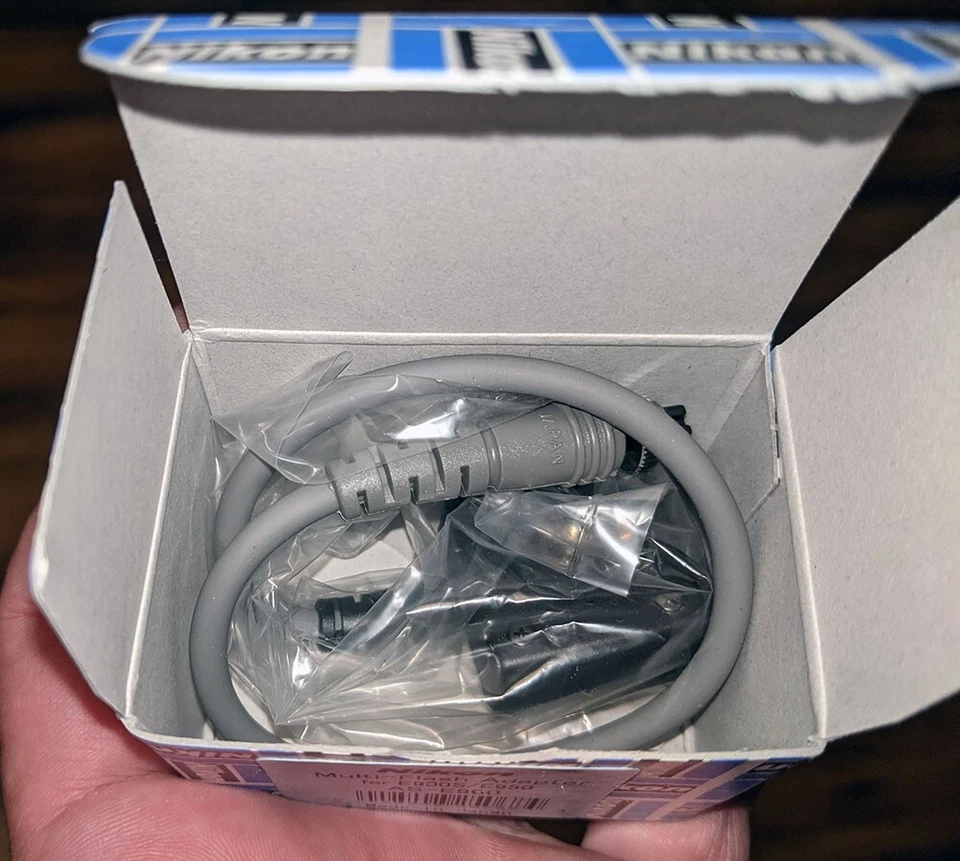 New In Box! Nikon Multi-Flash Adapter For E900S/ E950 AS-E900 - Image 2 of 3