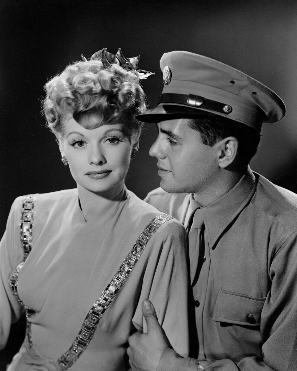 Too Many Girls 1940 16x20 poster Lucille Ball & Desi Arnaz studio