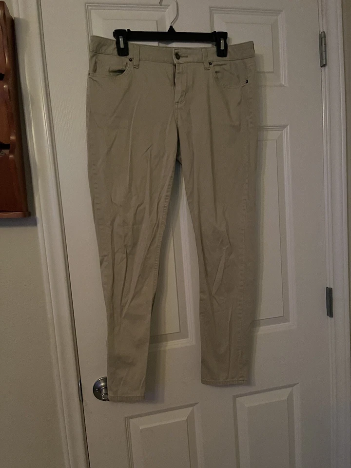 pantalón uniforme escolar niña Foto 3 de 4