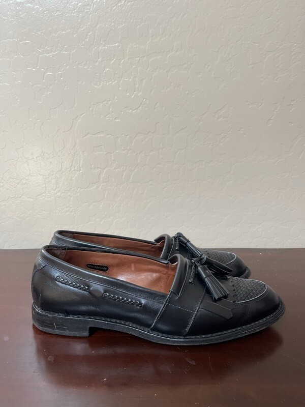 Allen Edmonds Cody kiltie tassel loafer 10D Allen Edmonds Cody Loafers Mens 10D Black Leather Kiltie  main image 4