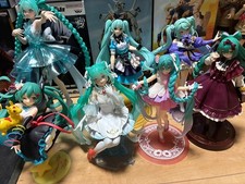 Hatsune Miku Figure Set of 7 Authentic Collec...