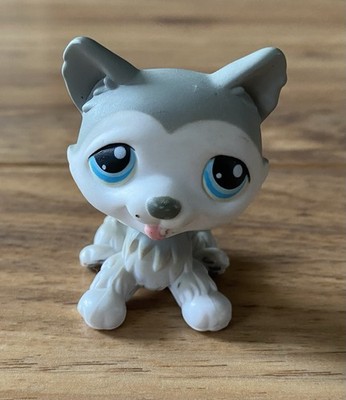 Littlest Pet Shop LPS #70 Sitting Grey Husky Dog White Blue Eyes