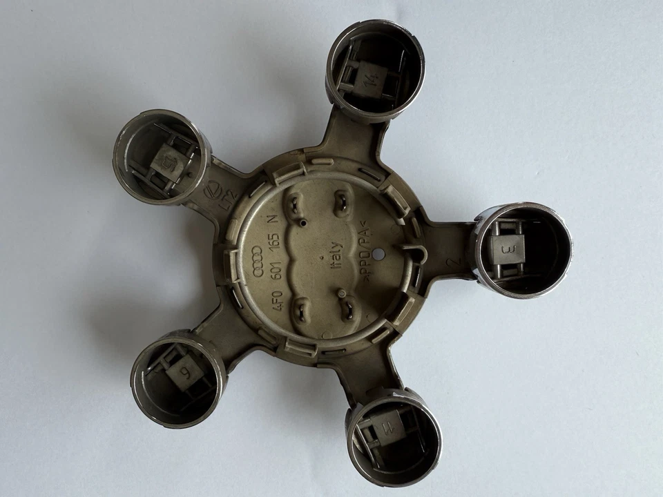 Оригинальные центральные колпаки колес Audi 4F0601165N подходят для A3 A4 Allroad A5 A6 A7 - Изображение 2 из 4