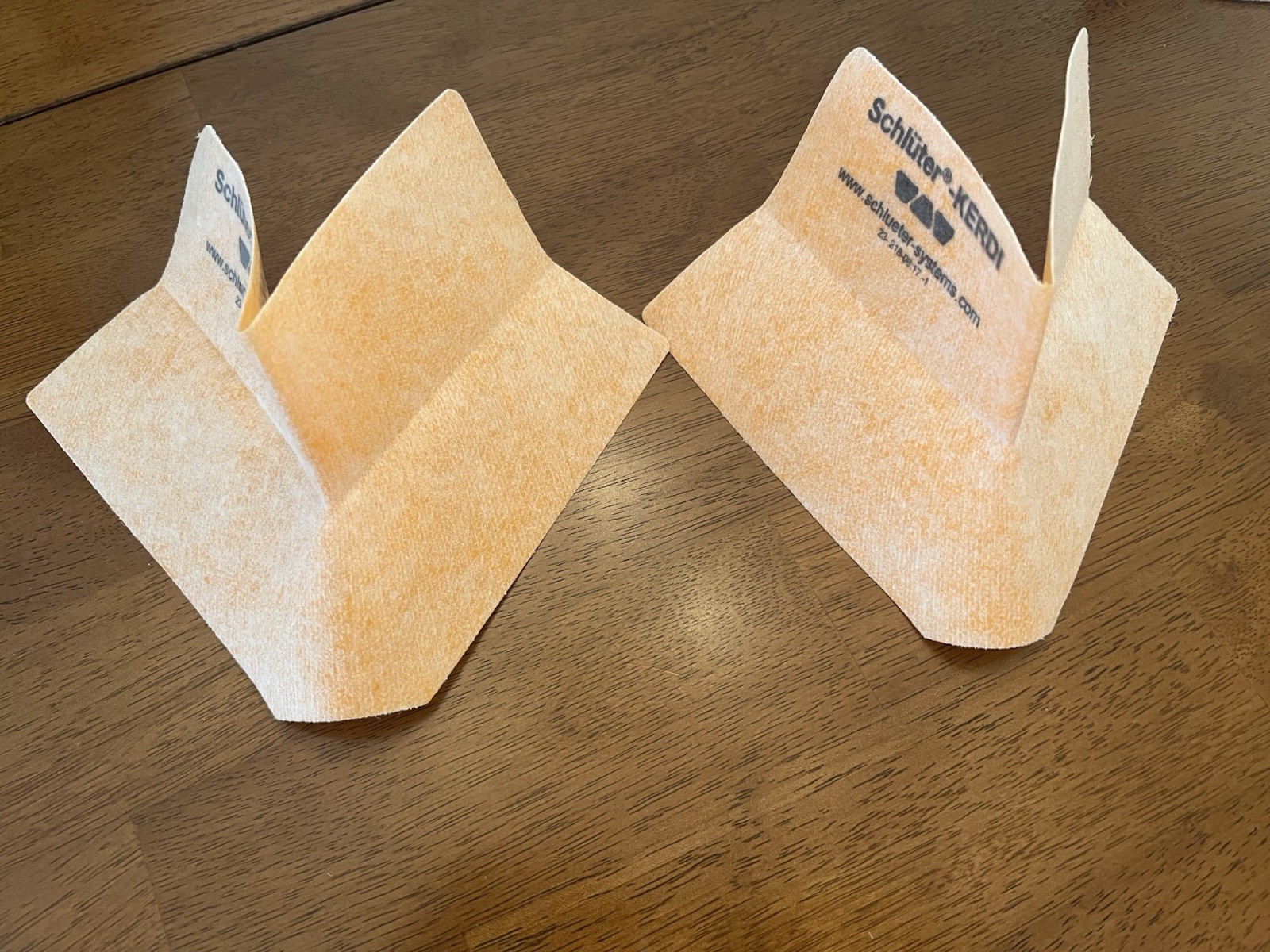 Schluter kerdi outside corners | SELLING IN SETS OF 2