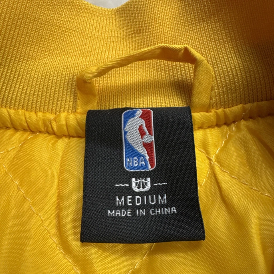 Los Angeles Lakers Satin Bomber Jacket Men Medium M Yellow Snap Button Stitched - Image 4 of 4