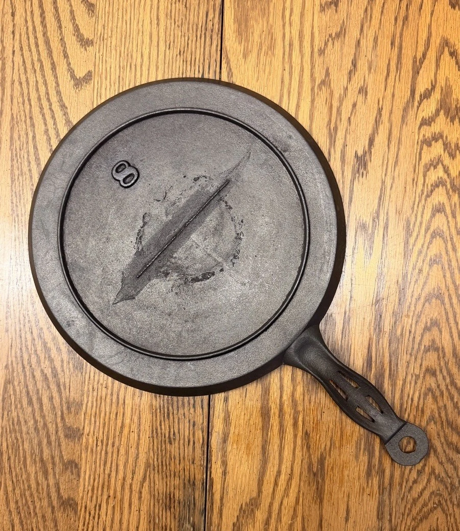 Antique 1800s Gate-Marked #8 Fancy Handle Cast Iron Griddle