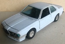 Burago cod 0173 BMW 635 CSI blanc 1/24ème