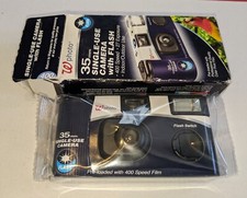 Walgreens 35mm Single-Use Camera with Flash 27 Exposures NIB EXP 03/2013