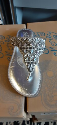 NAUGHTY MONKEY SILVER LEATHER bling  BEADED THONG FLAT SANDALS loving u 8.5  M