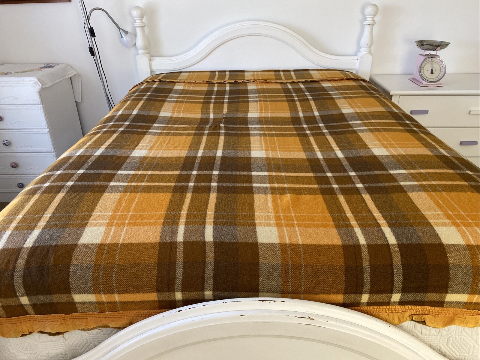 Onkaparinga Pure Wool Queen Blanket Orange / Brown Check 245 cm x 220