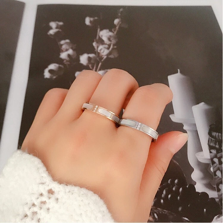 Edelstahl Ring mit Perlmutt & Zirkonia, Modern & Elegant - Bild 2 von 4