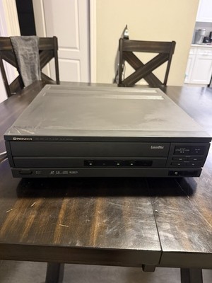 Pioneer CLD-V8400 LaserDisc LD CD CDV Player Tested Spins Reads +