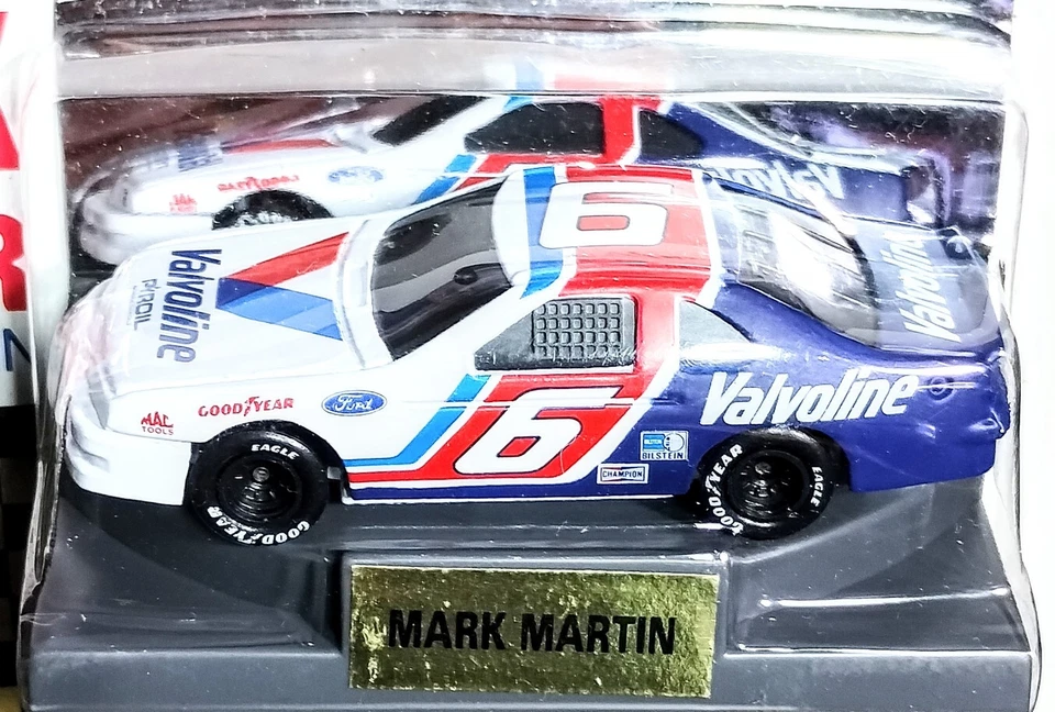 Road Champs Mark Martin 1992 #6 Valvoline Ford Thunderbird NASCAR 1:64 diecast Foto 4 de 4