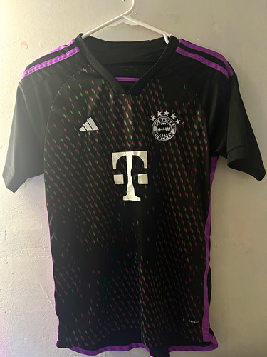 adidas Bayern Munich Harry Kane #9 Soccer Jersey Black/Purple Size 28 Mens