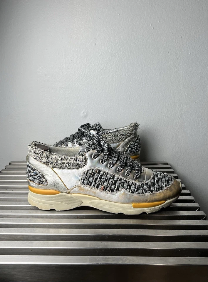 Zapatillas deportivas Chanel CC Supermarket Tweed metálicas doradas plateadas zapatos G30442 Foto 2 de 4