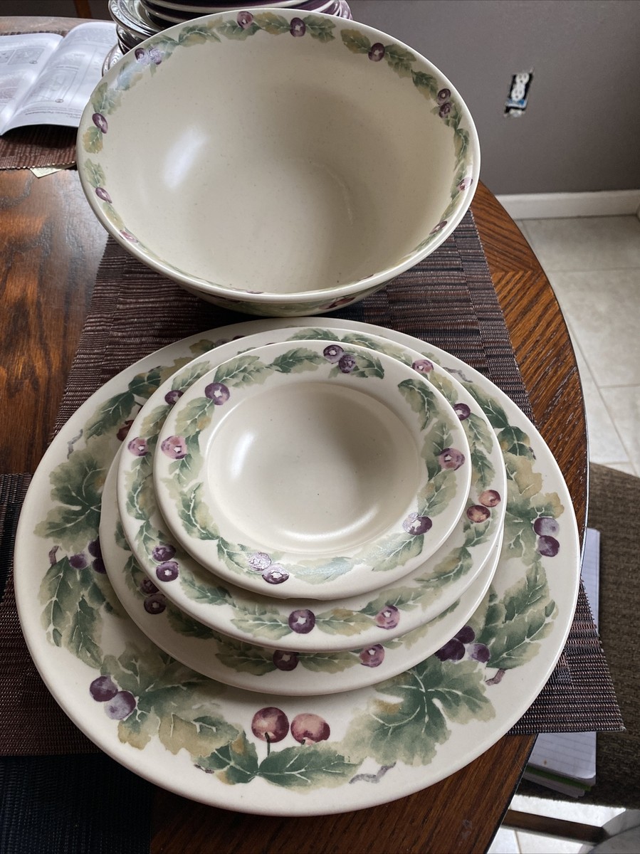 Pfaltzgraff Jamberry 10