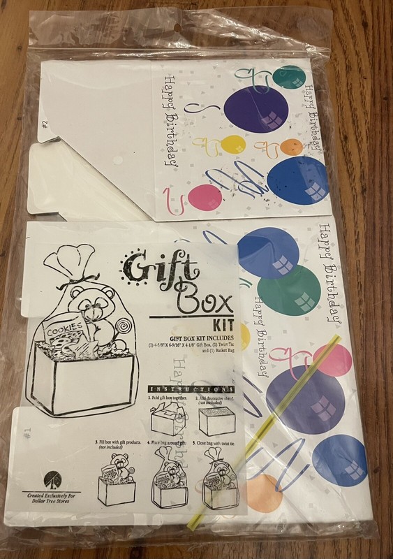 New Gift Box Kit 4 5/8" x 6 9-16" x 4 5/8" gift box, 1 twist tie & 1 basket bag