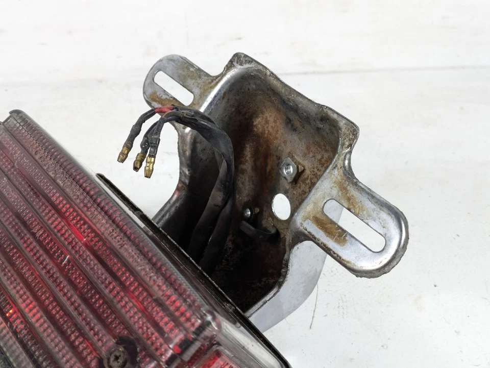 Luz de freno trasera Kawasaki KZ550 KZ 550 LTD 1980-1982 titular de licencia Foto 3 de 4