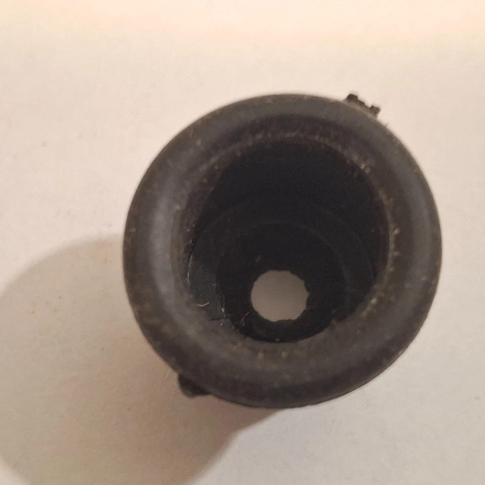 1928-42 Ford Distributor to Spark Plug Wire Insulator, (set of 4 insulators) - Image 4 of 4