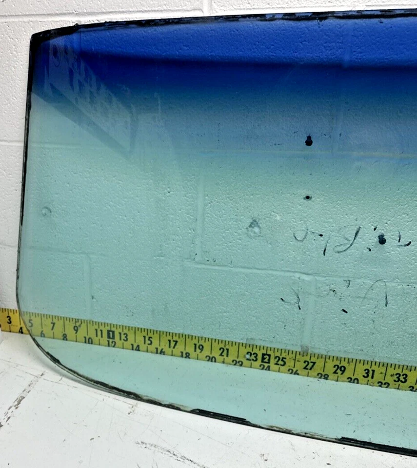 Parabrisas usado OEM GM Buick Special/Skylark convertible (RW110) Foto 2 de 4