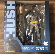 MAFEX No.105 Batman Hush Action Figure Articulated Collectible New