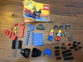 Lego - Battle Dragon(6018), Magic Shop(6020), Black Monarch's Ghost(6020)