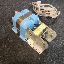 Vintage A.C. Gilbert Erector Electric Engine A49 Motor 110V Works – Video Demo