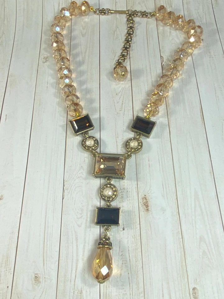 Colar Heidi Daus multicolorido corte esmeralda cristal pendurado designer assinado - Imagem 4 de 4