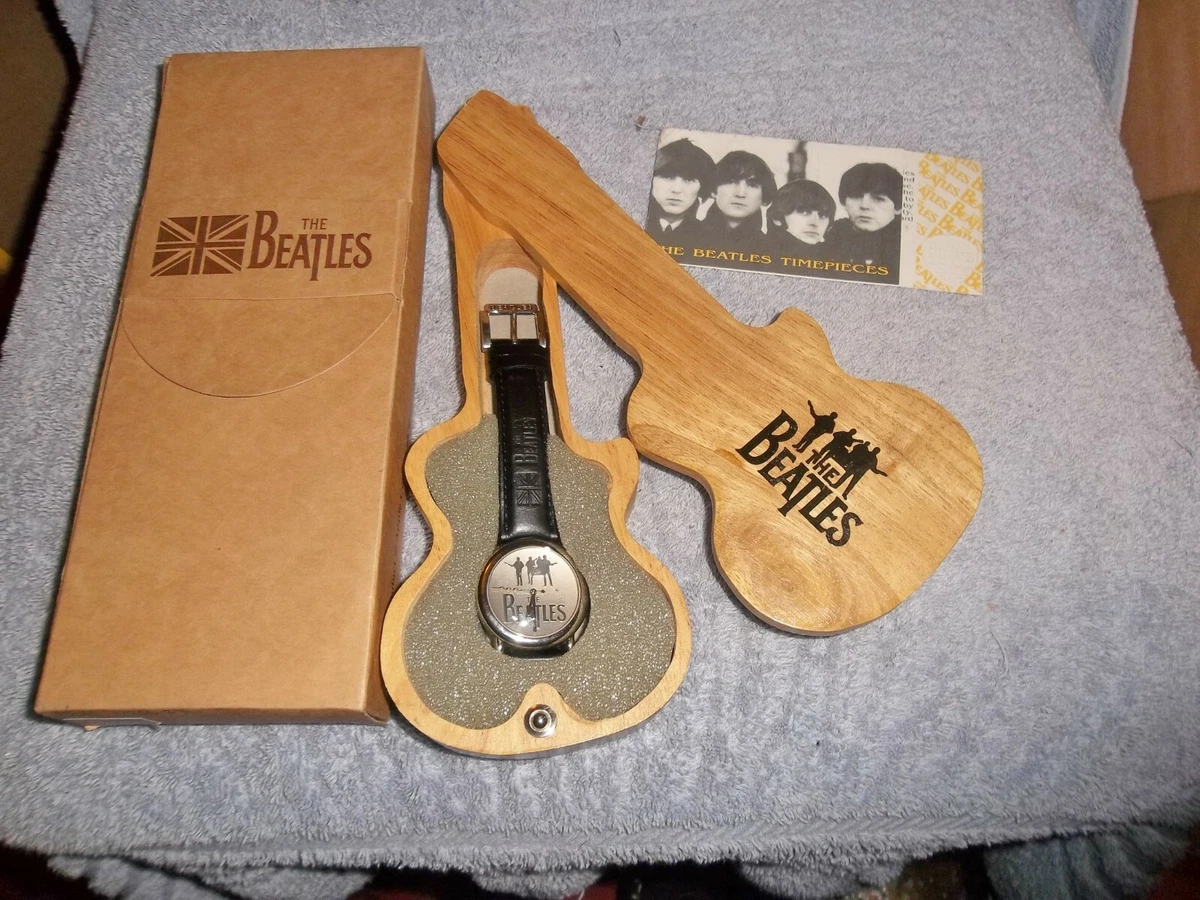 Cardboard guitar 2025 case