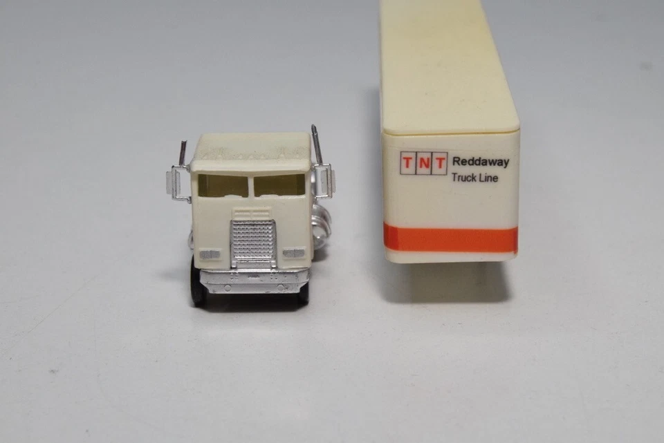 B54 1:120 ?? 10CM LONG KENWORTH TNT REDDAWAY TRUCK WITH TRAILER TNT EXC. COND. - Image 3 of 4