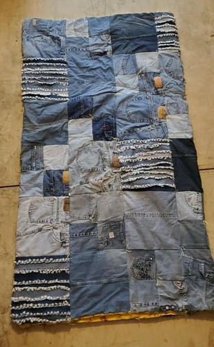 Denim Quilt Blanket Home Made Jeans Pockets Full Bed Or Beach Throw Bedspread - Picture 3 of 9