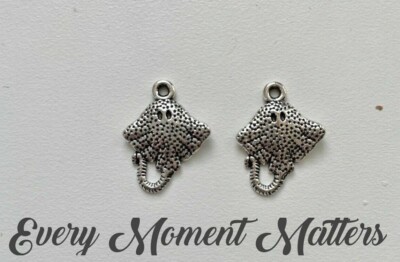 10 x Tibetisches Silber Stachelrochen Mantarochen Meeresleben Ozean 3D 20x15mm Charm Anhänger 